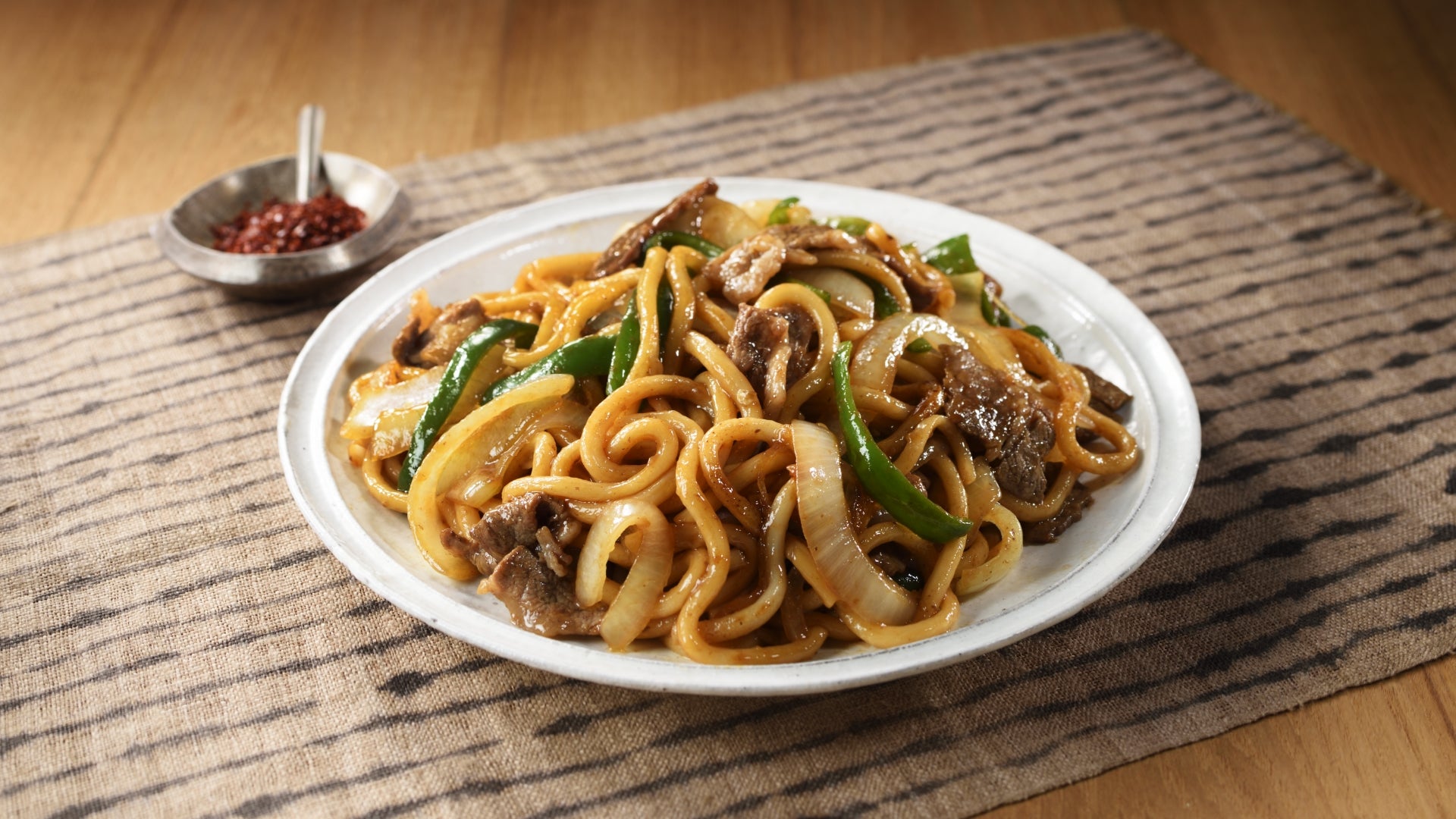 越前焼 おしゃれそば皿セット そばやうどんや素麺が映える色合い